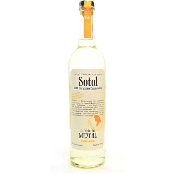 La Niña del Mezcal Sotol